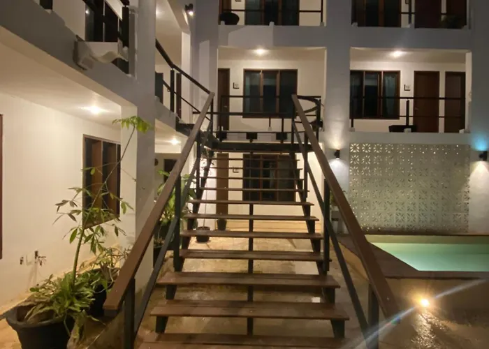 Aria Quinta Avenida&rooftop Hotel *